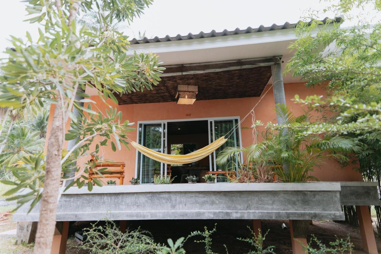 Dg House Villa Thongsala Exteriör bild